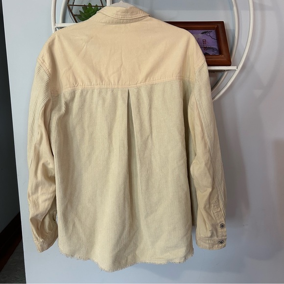 Thread & Supply Women's Small S Cream Corduroy Oversized Shirt Jacket Shacket - Picture 2 of 6